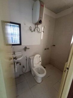 2 BHK Apartment For Rent in Signature Global Synera