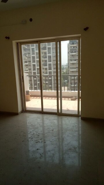 Room in 2 BHK Apartment at Aishwaryam Ventures, Pimpri Chinchwad Pcmc – for Rent