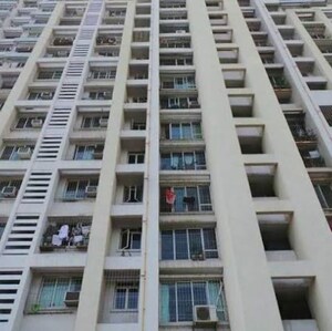 2 BHK Apartment For Rent in Gundecha Symphony, Veera Desai Road