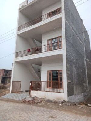 5 BHK Villa For Sale in Bhago Majra Road