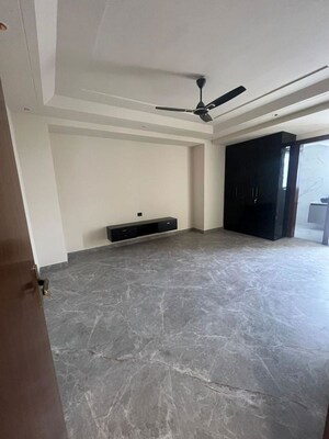 3 BHK Builder Floor For Sale in Vikas Puri