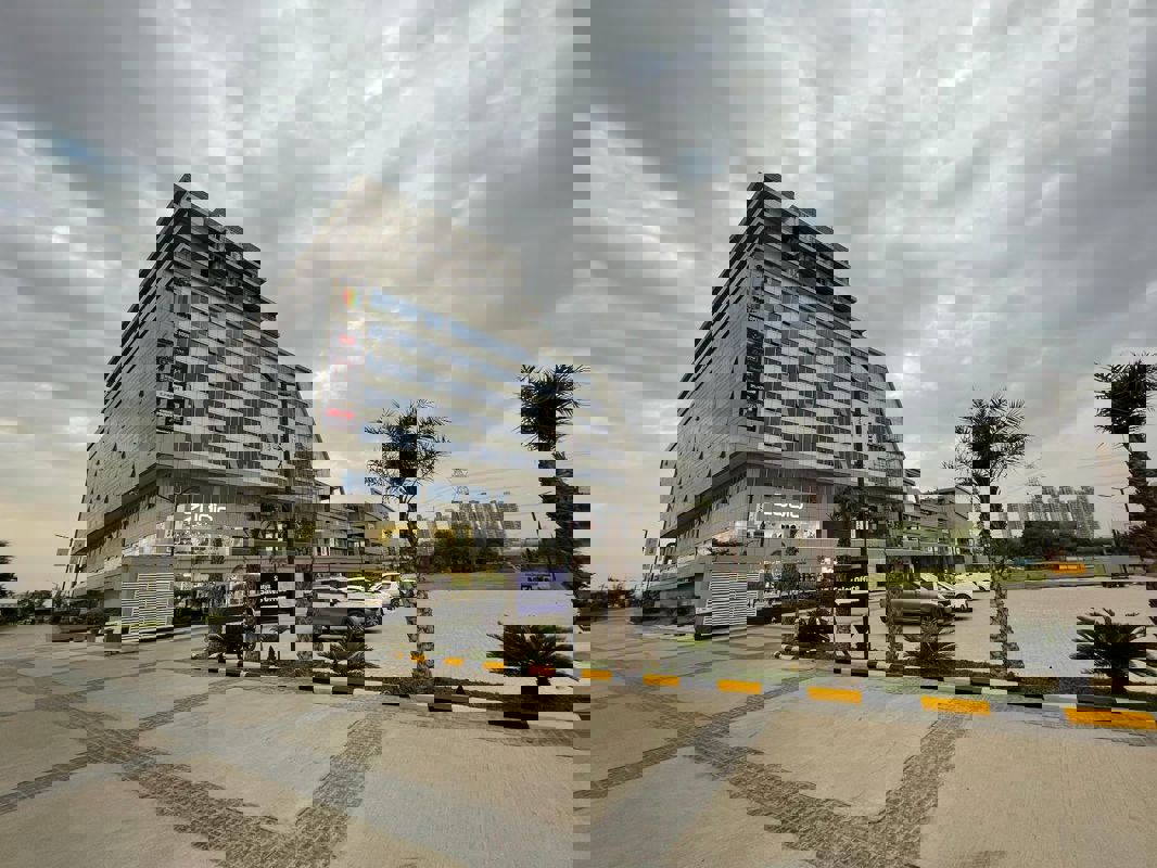 Retail Shop For Sale in Satya The Hive