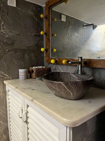 Bedroom in 1.5 BHK Apartment at Gold Crown, Andheri West – for Rent