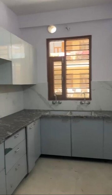 Kitchen in 3 BHK Builder Floor at RPS Palm Drive, Sector 88 – for Sale