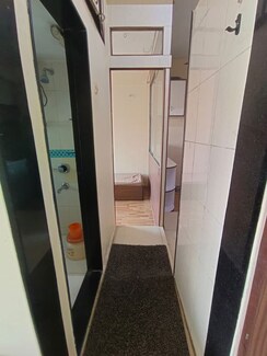 1 BHK + Study Room Apartment For Rent in Colaba
