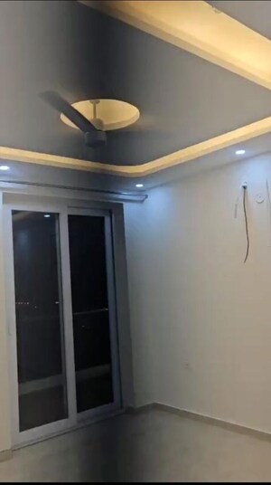 Furnished Amenities in 3 BHK Apartment at Omaxe Royal Residency Faridabad, Sector 79 – for Rent