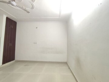 Room in 1 RK Builder Floor at Saket – for Rent