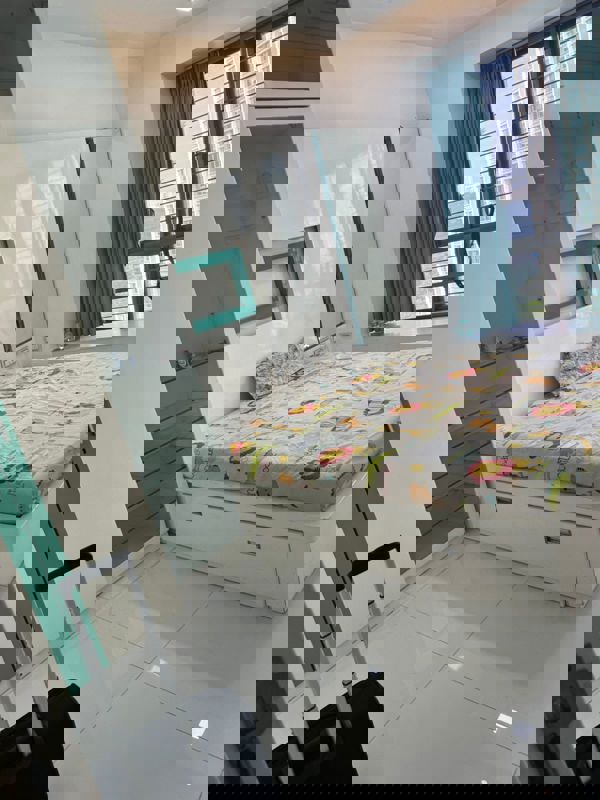 2.5 BHK + Pooja Room Apartment For Rent in Oberoi Realty Woods