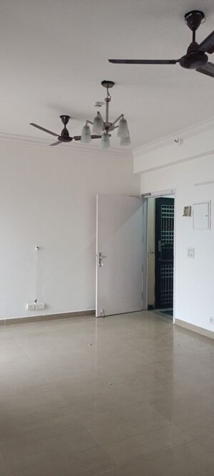 Room in 2.5 BHK Apartment at Saviour Greenisle, Sain Vihar – for Rent