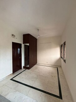 2 BHK Apartment For Rent in Greater Kailash