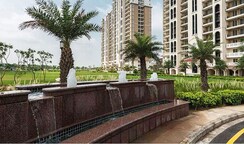 3 BHK + Servant Room Apartment For Rent in DLF New Town Heights III