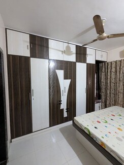 2 BHK + Extra Room Apartment For Rent in Millenium Orchid