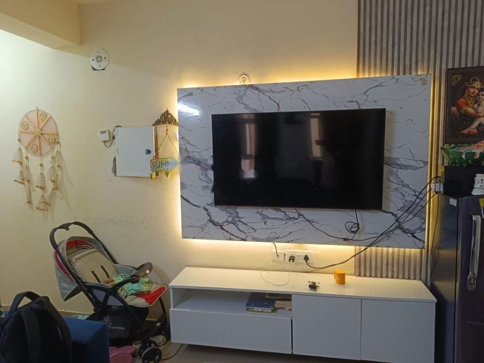 2 BHK Apartment For Rent in Shree Vardhman Mantra