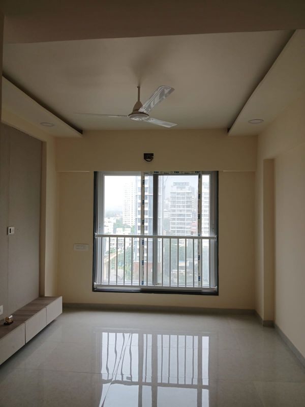 1 BHK 450 Sq.Ft. Apartment in Royal Imperial Apartment