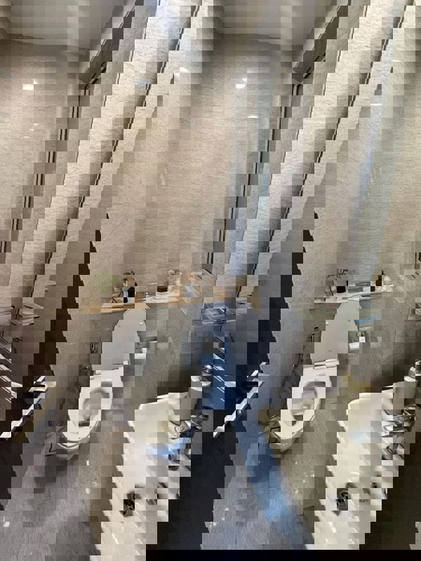 1 BHK Apartment For Rent in Hiranandani Regent Hill