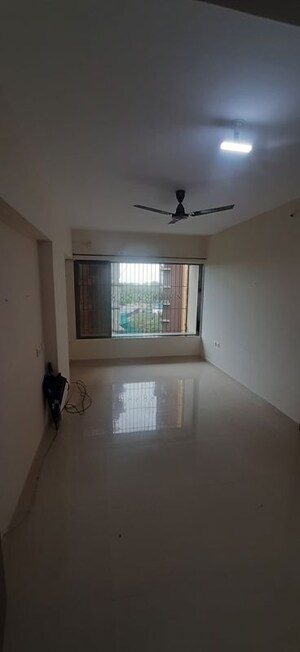 Room in 2 BHK Apartment at Miraaj Residency, Malad West – for Rent