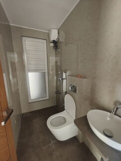 3.5 BHK + Servant Room Apartment For Rent in Moreshwar 19 East