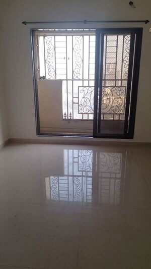 2 BHK Apartment For Rent in Cosmos Jewels, Ghodbunder Road