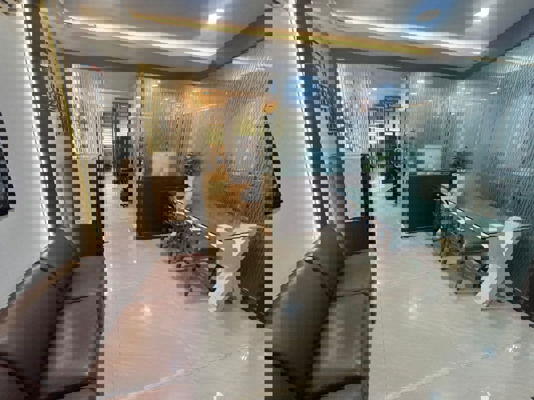 Office Space For Rent in Cosmos Plaza