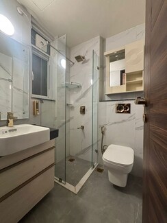 3 BHK + Extra Room Builder Floor For Rent in Smart World Orchard