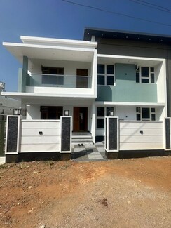 4 BHK + Servant Room,Study Room,Extra Room,Basement,Store Room Independent House For Sale in Mannuthy