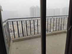 2 BHK + Extra Room Apartment For Sale in Amrapali Enchante