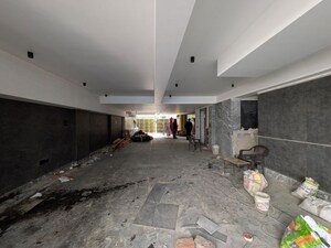 Parking in 3 BHK Builder Floor at Safdarjung Enclave – for Rent