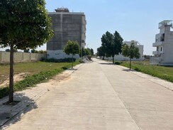 Plot For Sale in Sector 31
