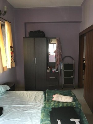 Bedroom in 1.5 BHK Apartment at Usha Sadan Apartment, Colaba – for Rent
