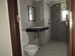 2 BHK + Extra Room Apartment For Sale in Amrapali Dream Valley