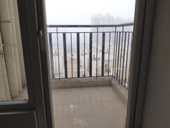 3 BHK + Extra Room Apartment For Sale in Amrapali Dream Valley
