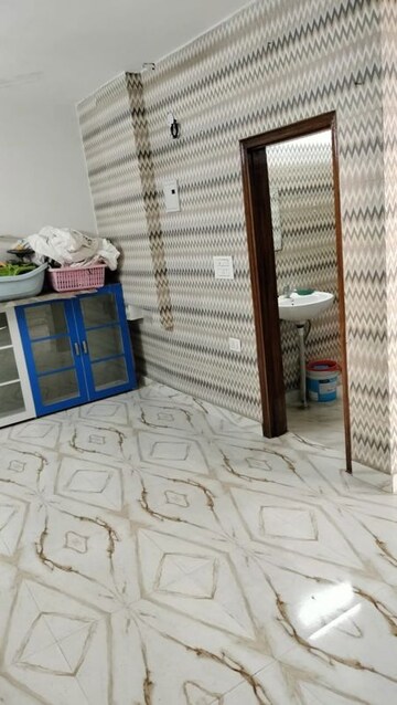 Bathroom in 1 RK Builder Floor at Rohini Sector 8 – for Rent