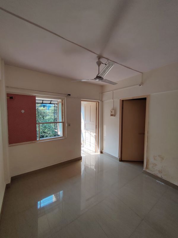 1 BHK 450 Sq.Ft. Apartment in Tulshidham Complex