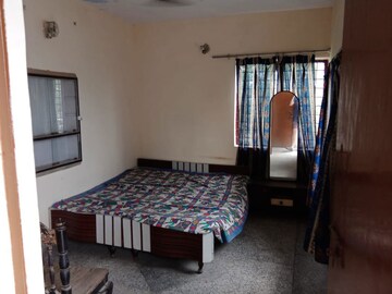 Bedroom in 1 RK Apartment at Mayur Vihar – for Rent