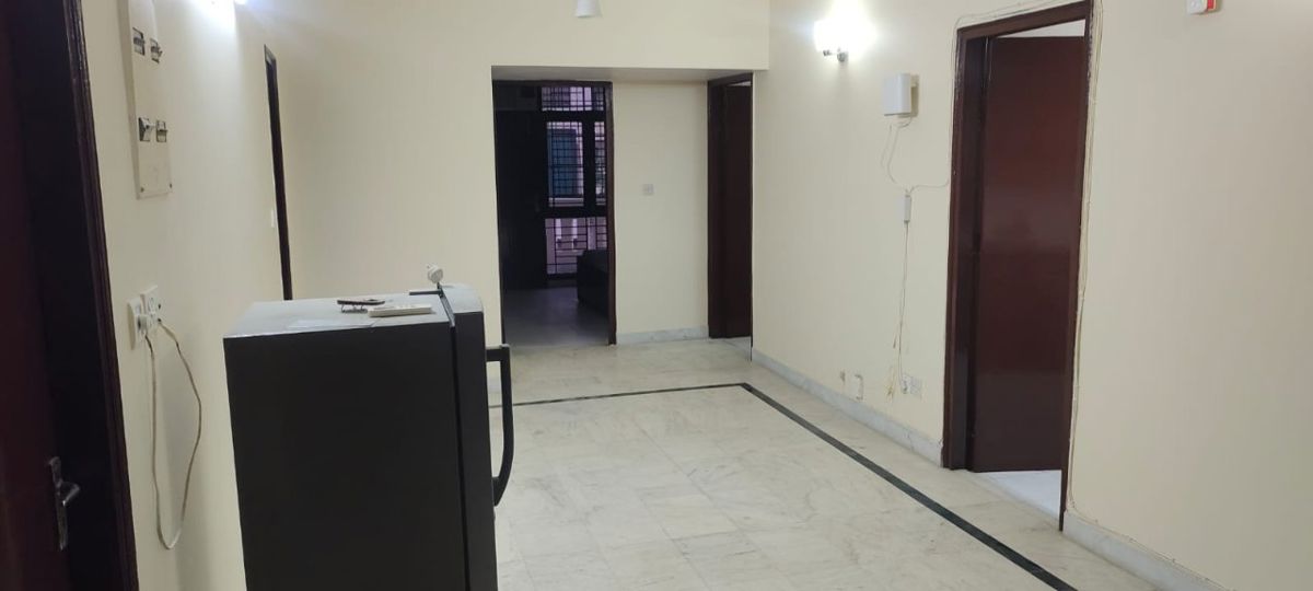3.5 BHK + Servant Room 1450 Sq.Ft. Builder Floor in Ansal Sushant Floors