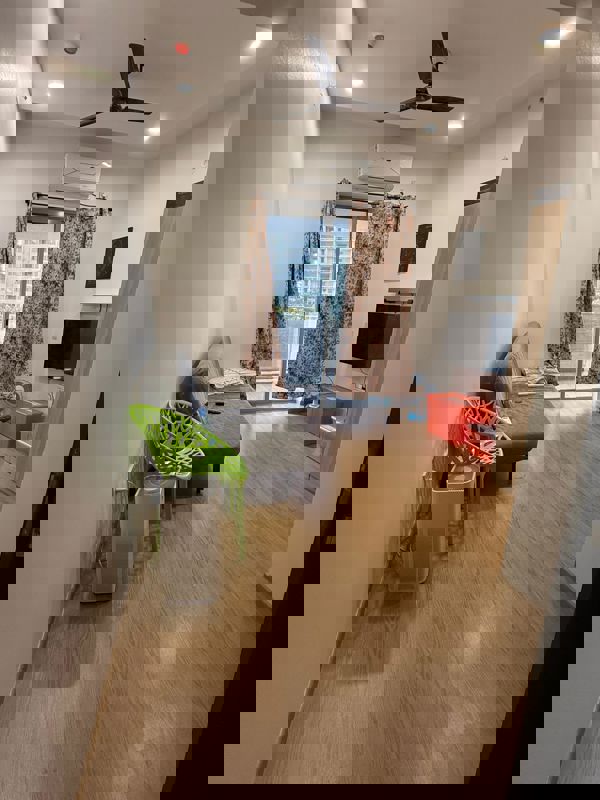 3.5 BHK + Pooja Room,Servant Room Apartment For Sale in Amanora Gateway Towers