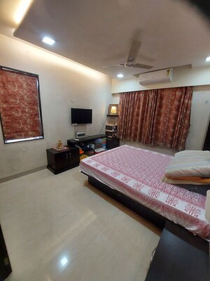 Bedroom in 1 BHK Apartment at Evershine Millennium Paradise, Kandivali East – for Rent