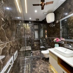 5 BHK + Pooja Room,Extra Room Apartment For Sale in Civil Lines
