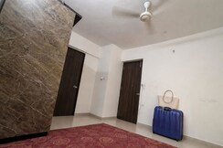 1 BHK + Extra Room Apartment For Rent in Lodha Crown Quality Homes