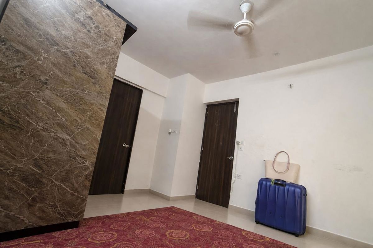 1 BHK + Extra Room Apartment For Rent in Lodha Crown Quality Homes