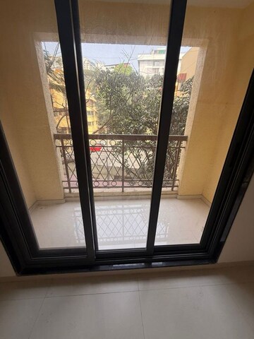 Balcony in 3 BHK Apartment at Manohar Mahal, Panch Pakhadi – for Rent