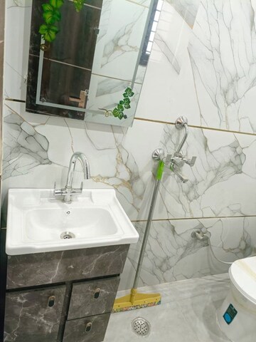 Bathroom in 1 BHK Builder Floor at Kamras Apartment, Indrapuram – for Rent