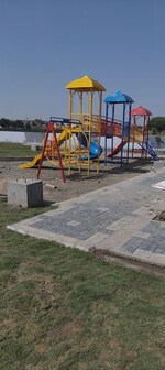 780 Sq.Ft. Plot in Ujjain Road