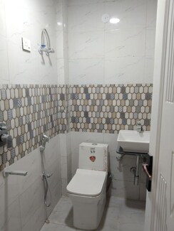 1 BHK Builder Floor For Rent in Saket