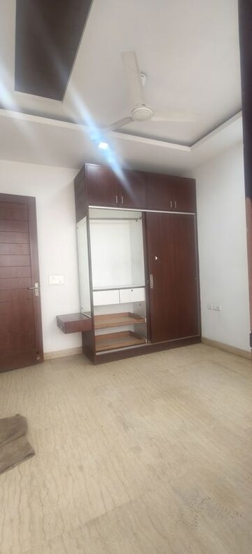 Room in 2 BHK Builder Floor at Palam Vihar Residents Association, Palam Vihar – for Rent