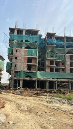 3.5 BHK + Study Room Apartment For Sale in Uninav Residena
