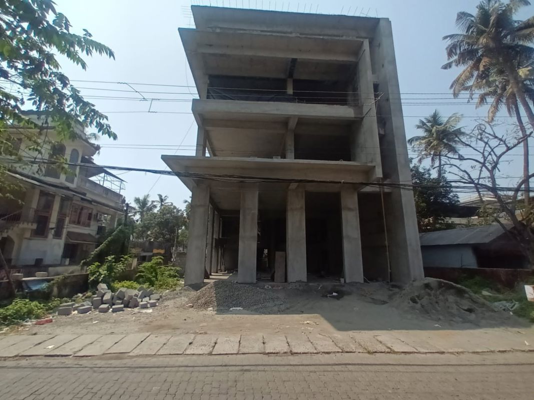 Showroom For Rent in Kadavanthara