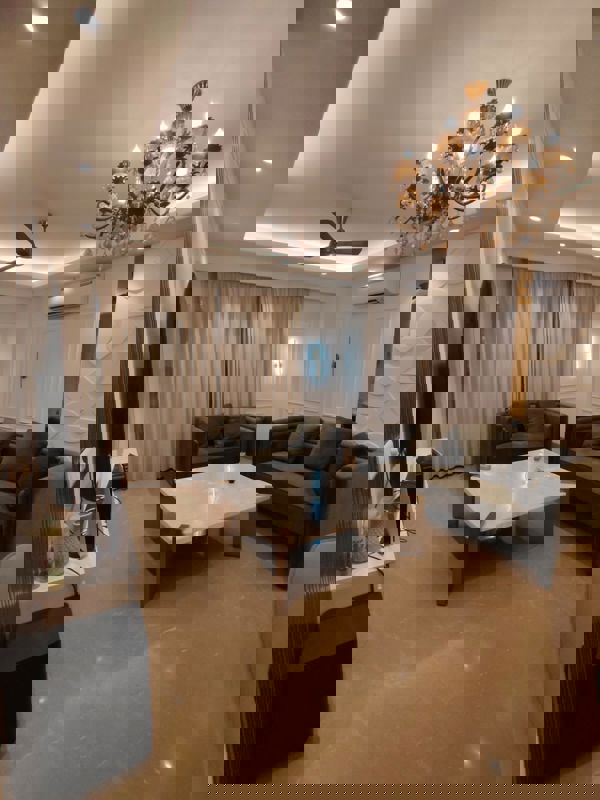 3 BHK + Pooja Room,Servant Room,Study Room,Extra Room,Store Room Builder Floor For Rent in Nehru Enclave