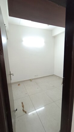 2 BHK + Study Room Apartment For Rent in Ajnara Grand Heritage
