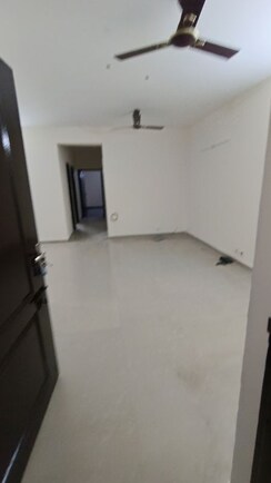 3 BHK + Servant Room Apartment For Rent in Aditya Celebrity Homes